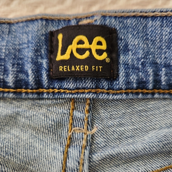 Lee Jeans Size 38 x 29 relaxed fit - Picture 2 of 5